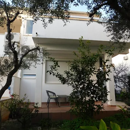 By The Sea - 22241 Apartment *